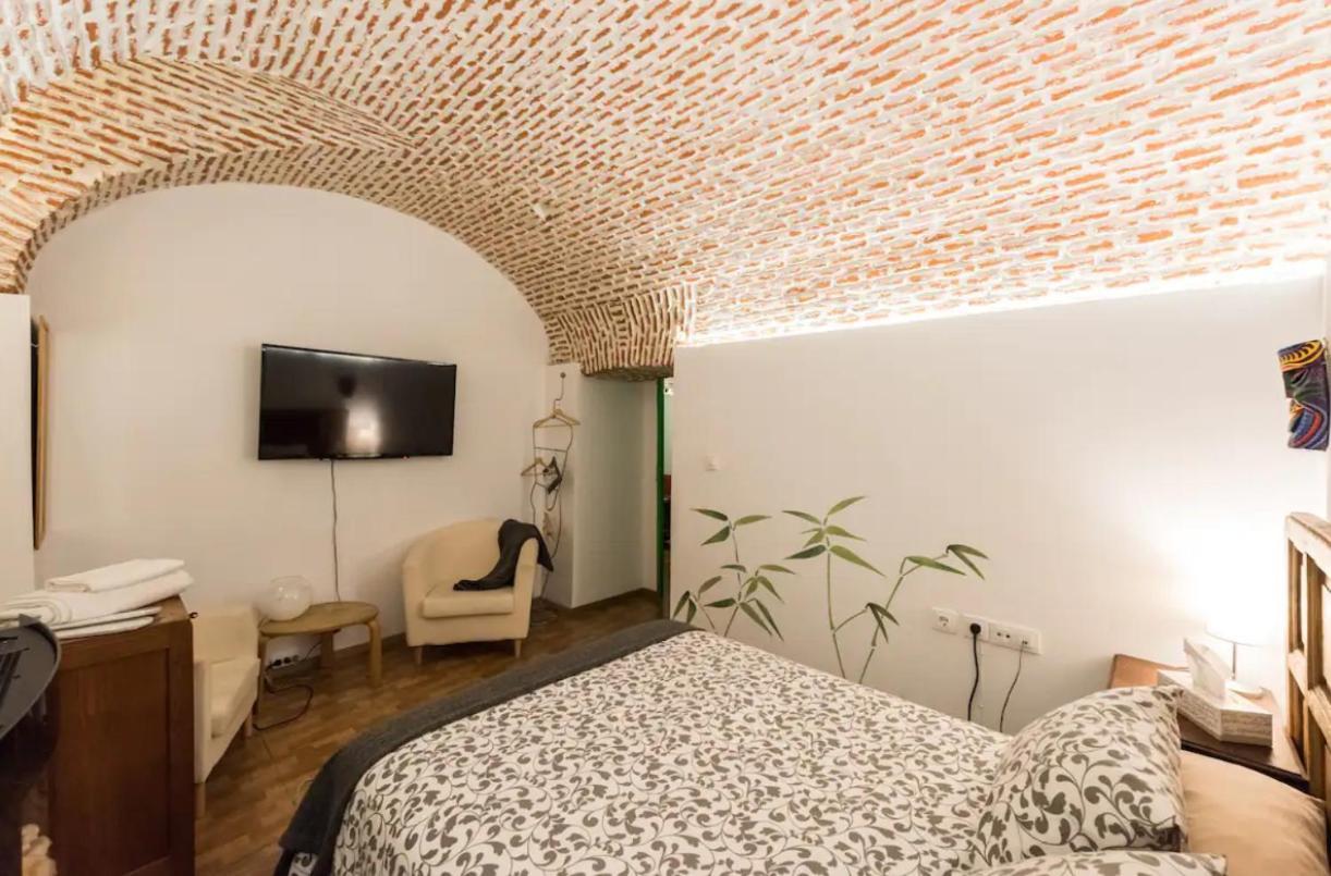 Encomienda Guest House 马德里 外观 照片