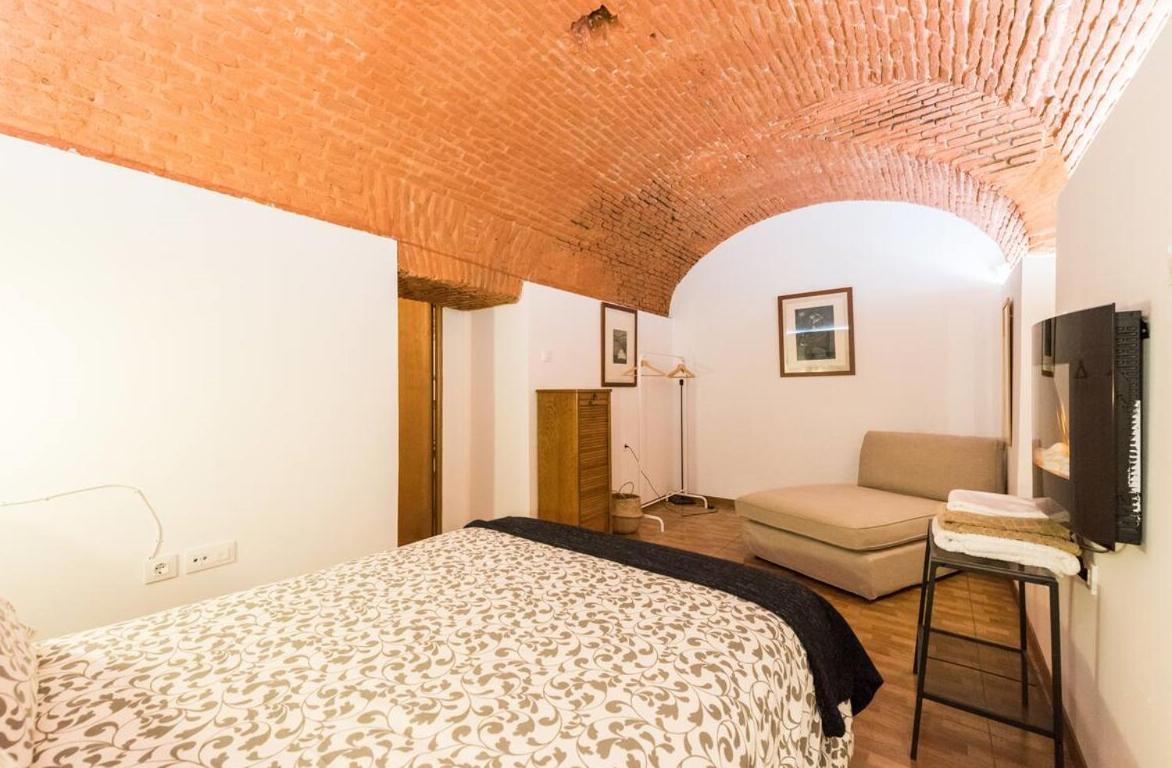 Encomienda Guest House 马德里 外观 照片