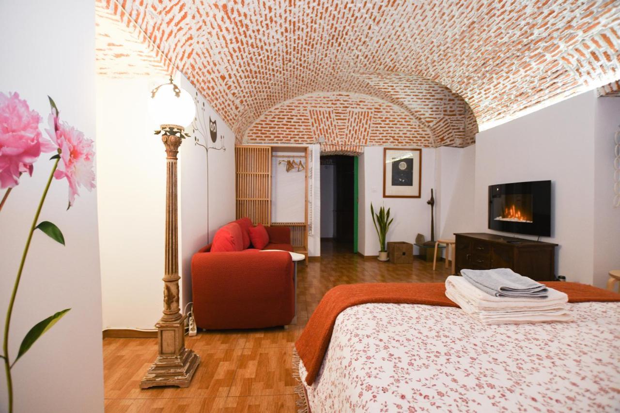 Encomienda Guest House 马德里 外观 照片