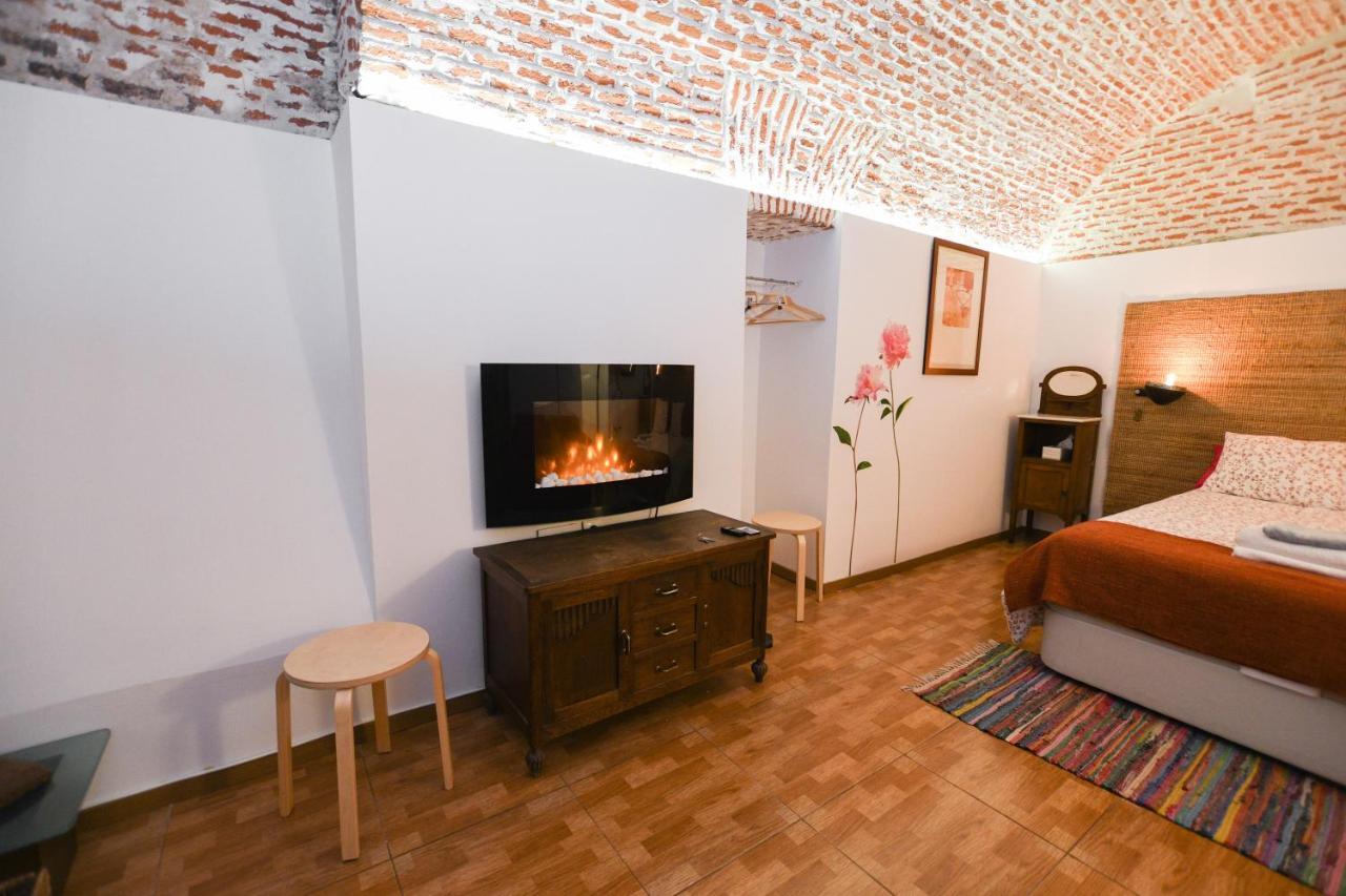 Encomienda Guest House 马德里 外观 照片